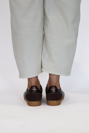 Victoria - 1 126234 Brown Trainer