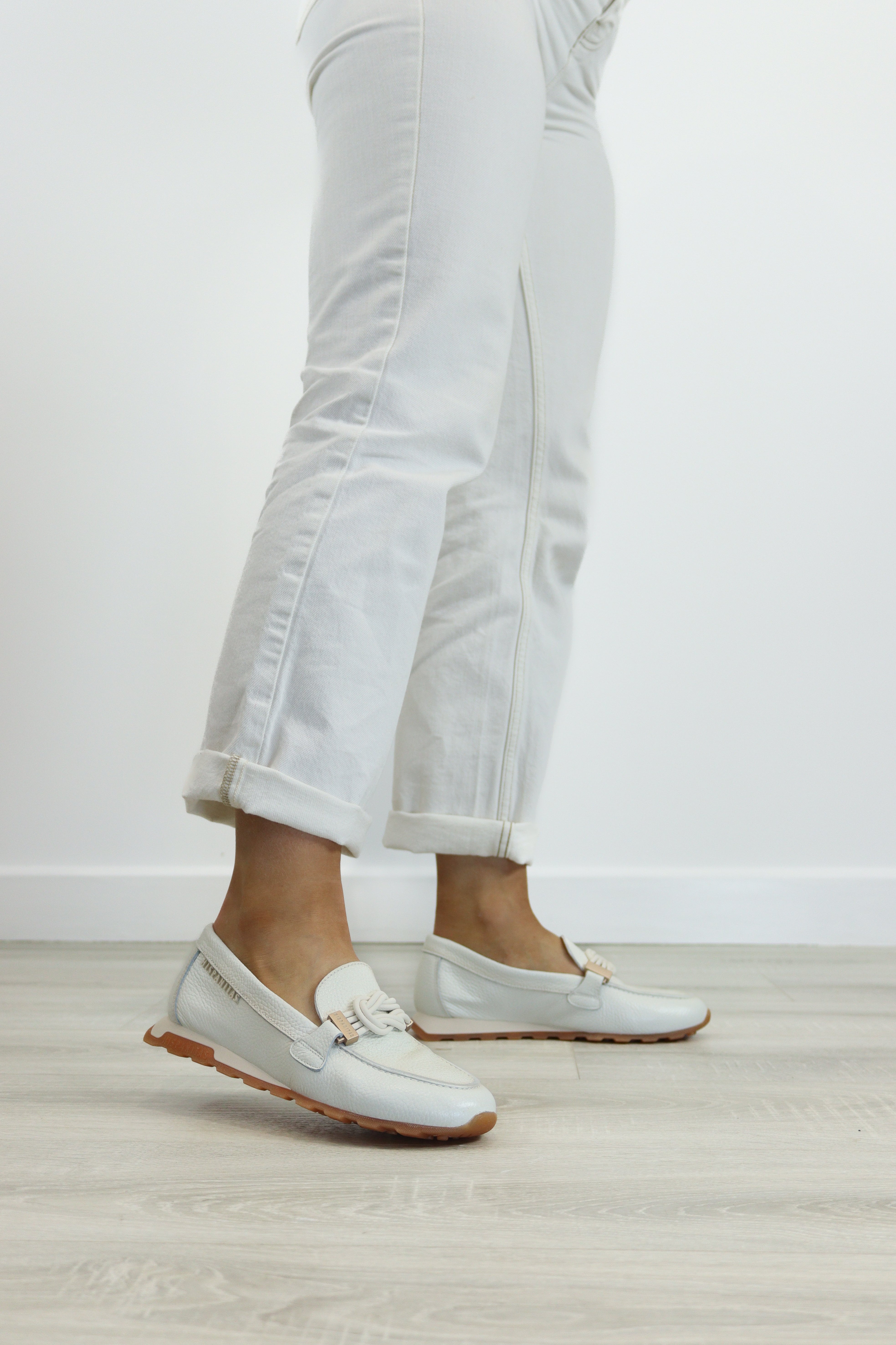 Hispanitas - HV264662 Ivory Loafer