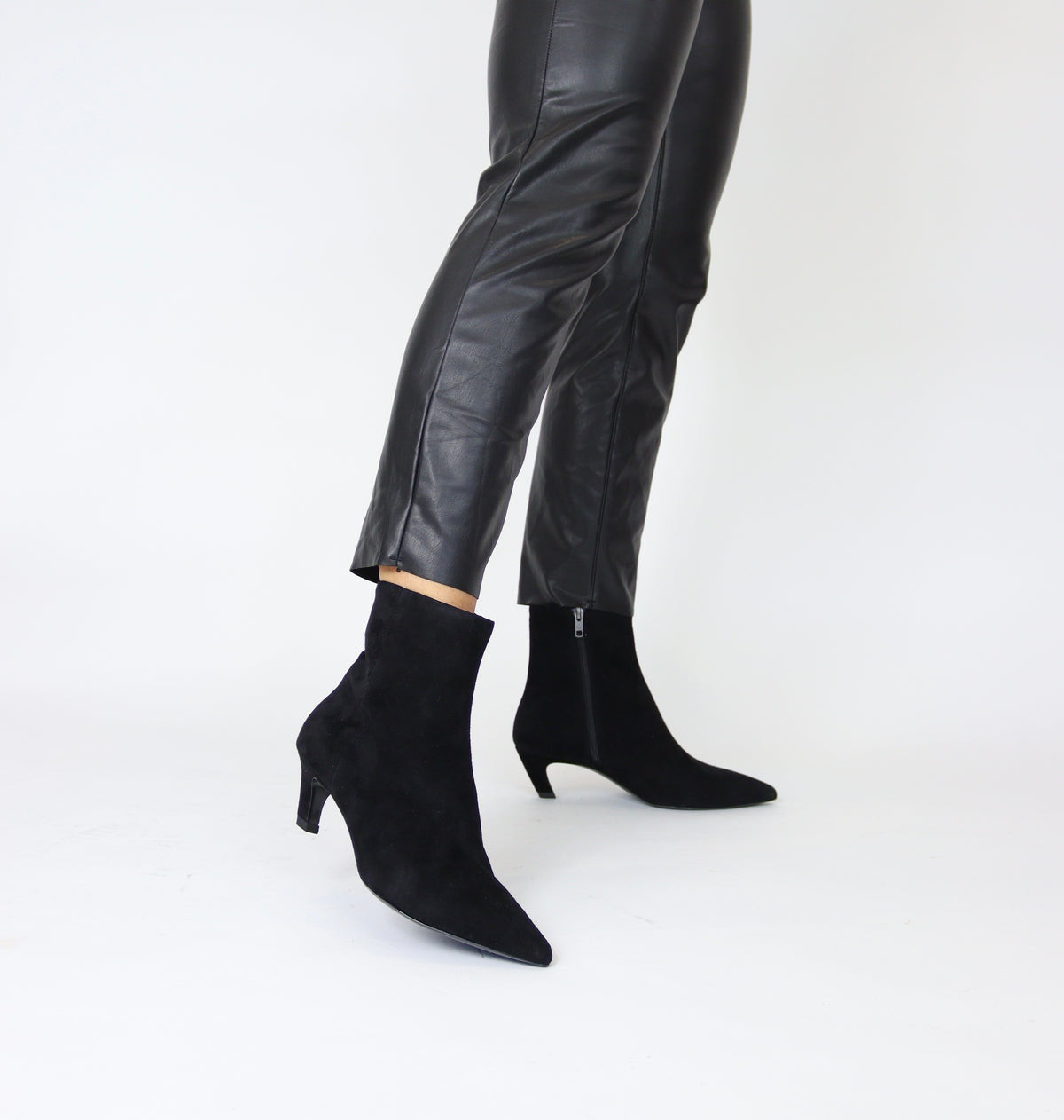 Ash - Vicky Black Kitten Heel Boot
