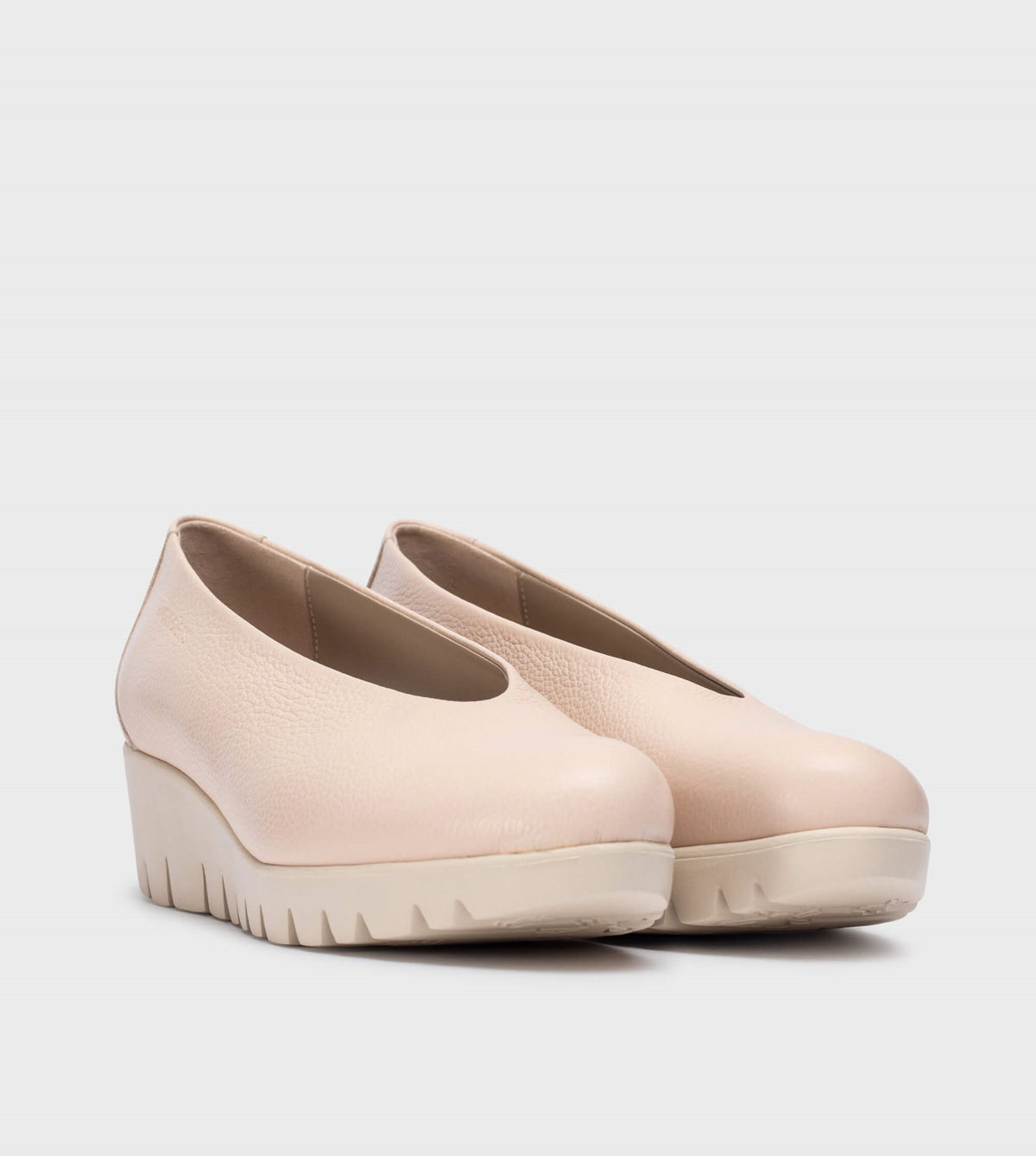 Wonders - C-33100 Nude Wedge “Fly” Shoe