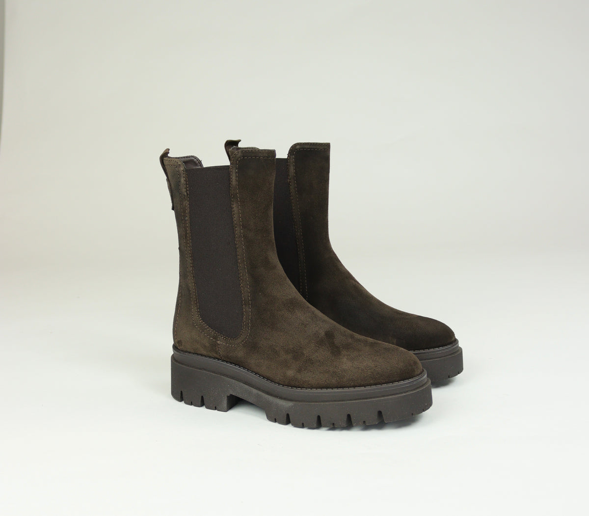 Tamaris - 25992 Brown Suede Chelsea Boot