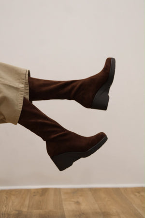 Miss Elastic - 75501  Medium Brown Wedge Boot