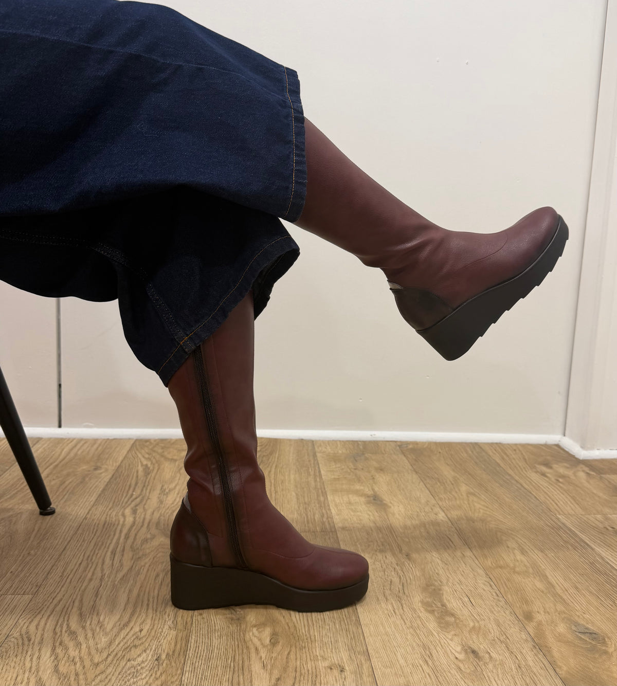 Jose Saenz - 6428 Burgundy Sock Wedge Knee High