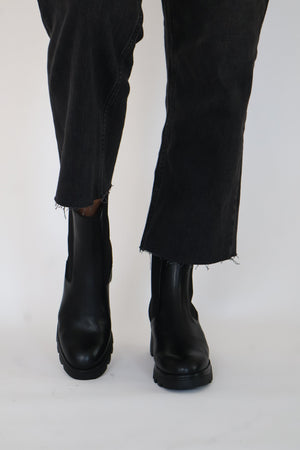 Wonders - G-7032 Black/Leopard Wedge Boot
