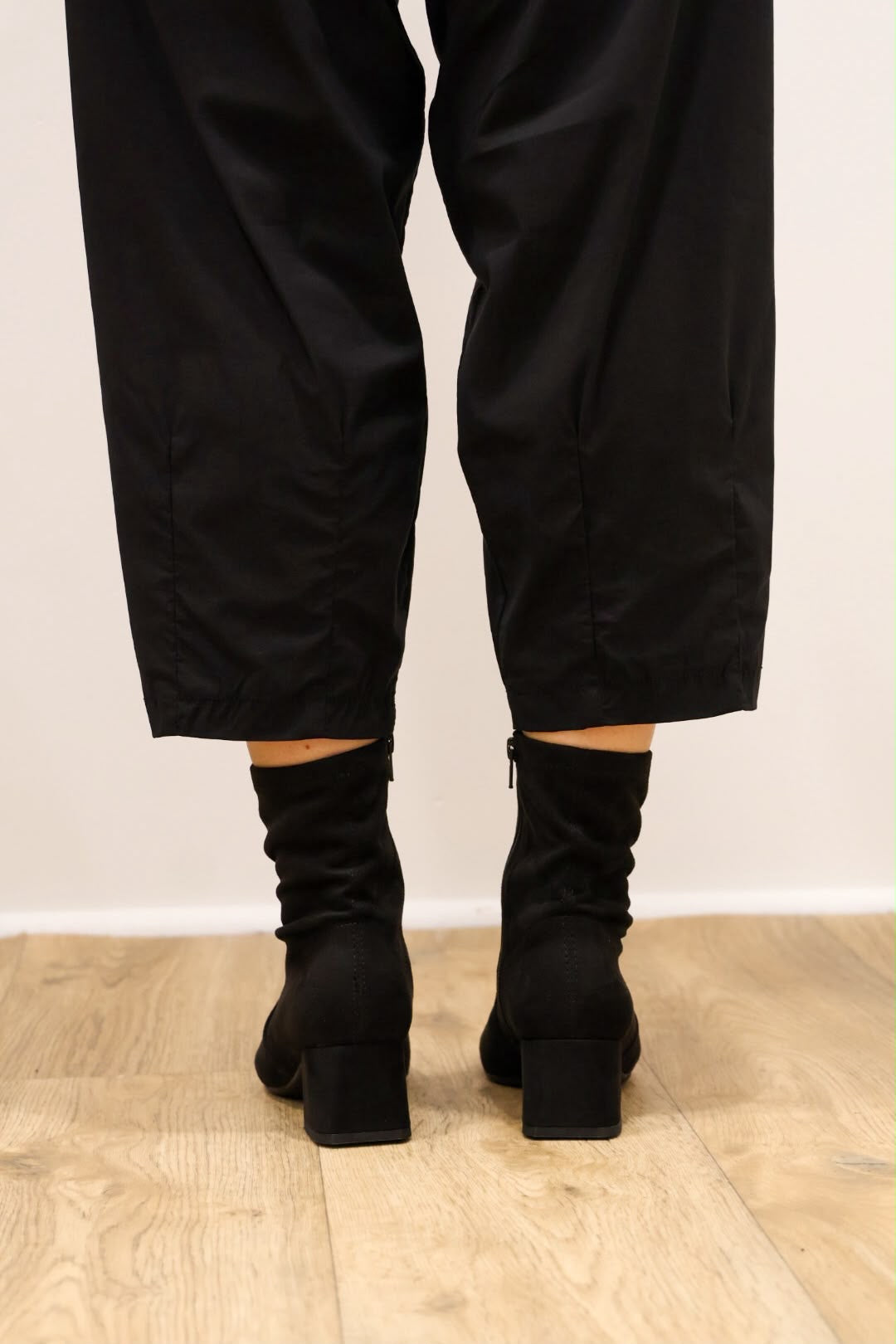 Wonders - G-5530 Black Sock Boot
