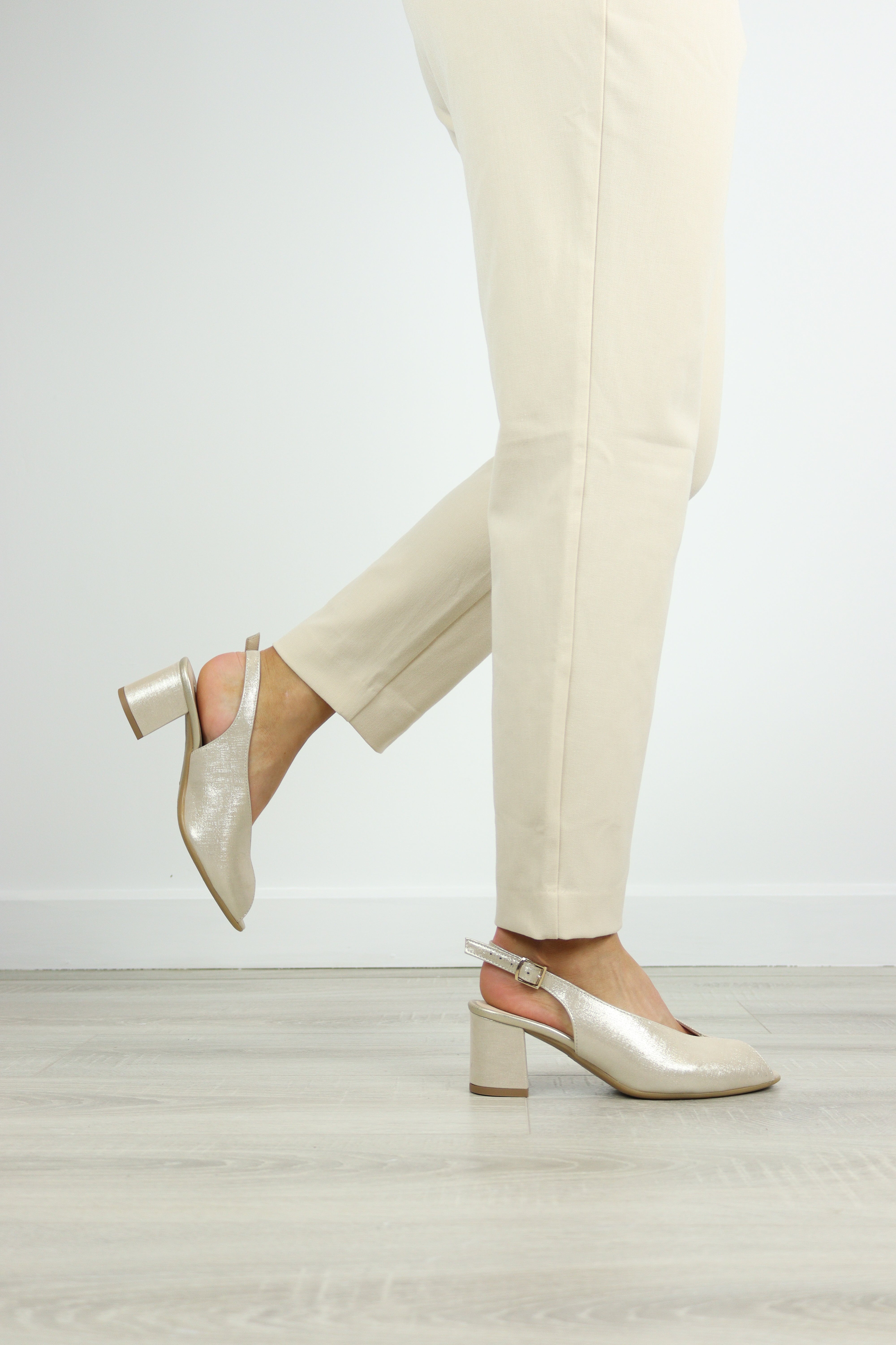 Rachels - S7372 Gold Shimmer Slingback