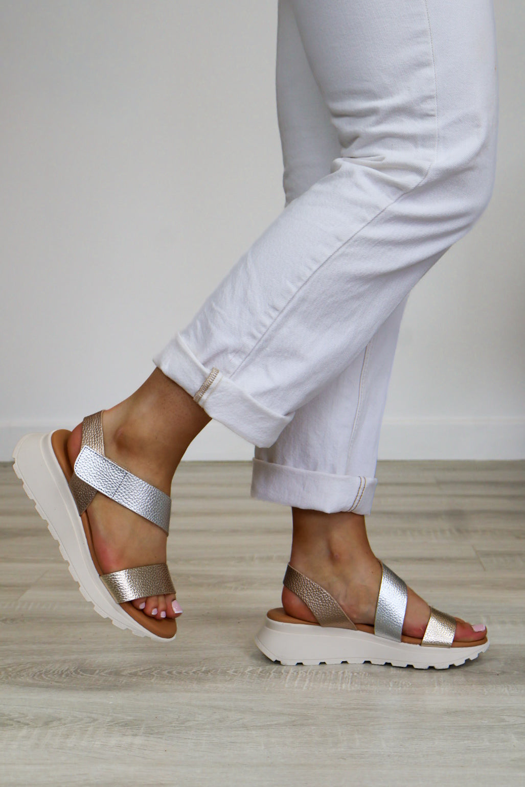 Oh My Sandals - 5951 Metallic Multi Velcro Sandal