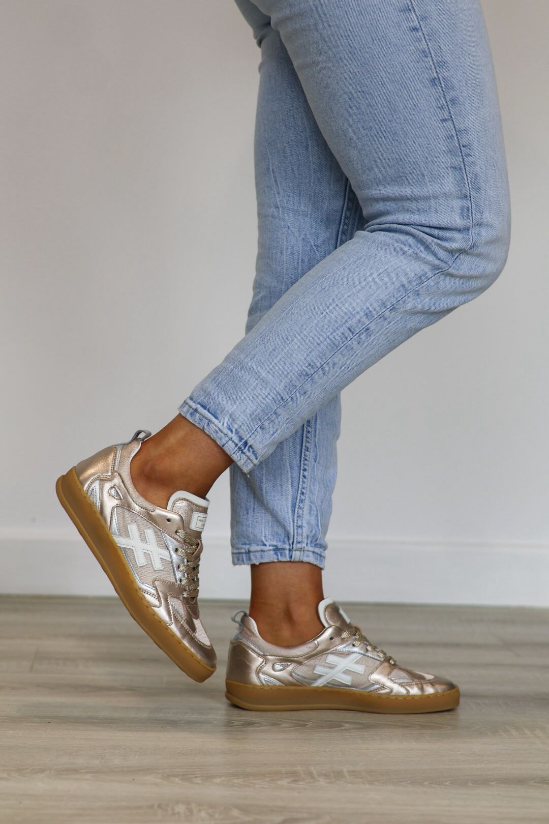 Another Trend - [Juliette] Metallic Trainer