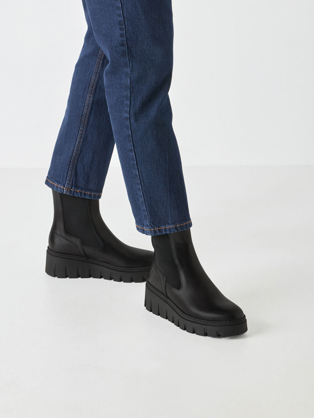Tamaris - 25489 Black Chelsea Platform Boot