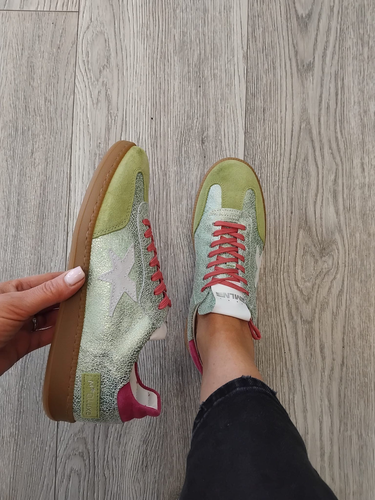 Meline - 526 R Green Retro Trainer