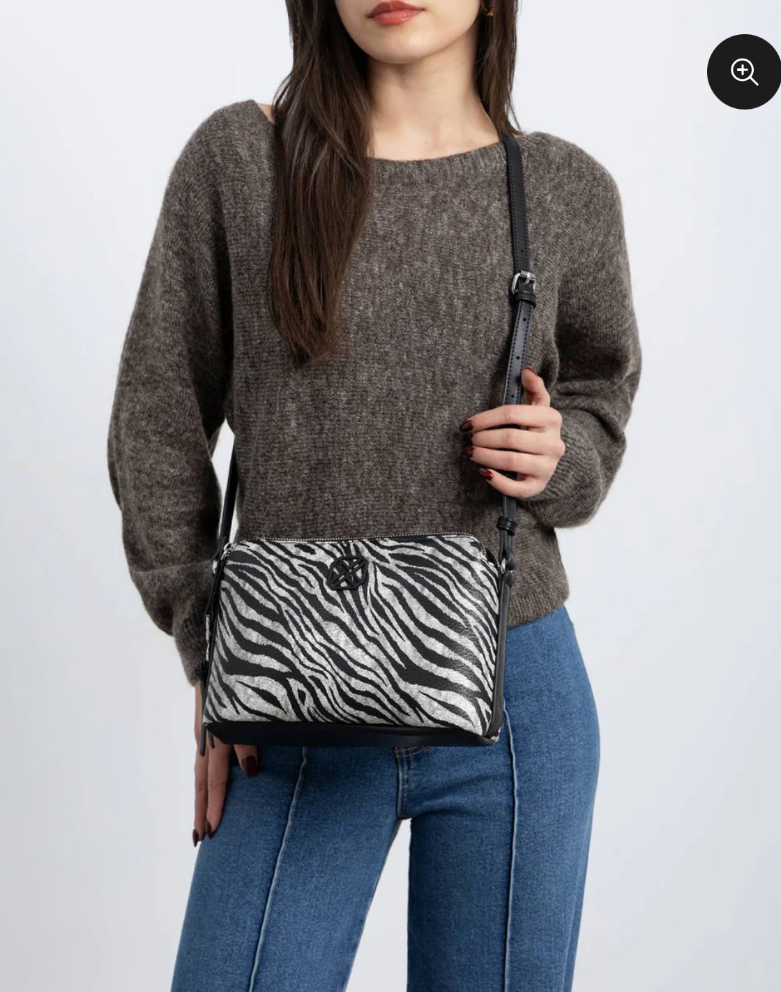 XTI -184483 Zebra Print Crossbody