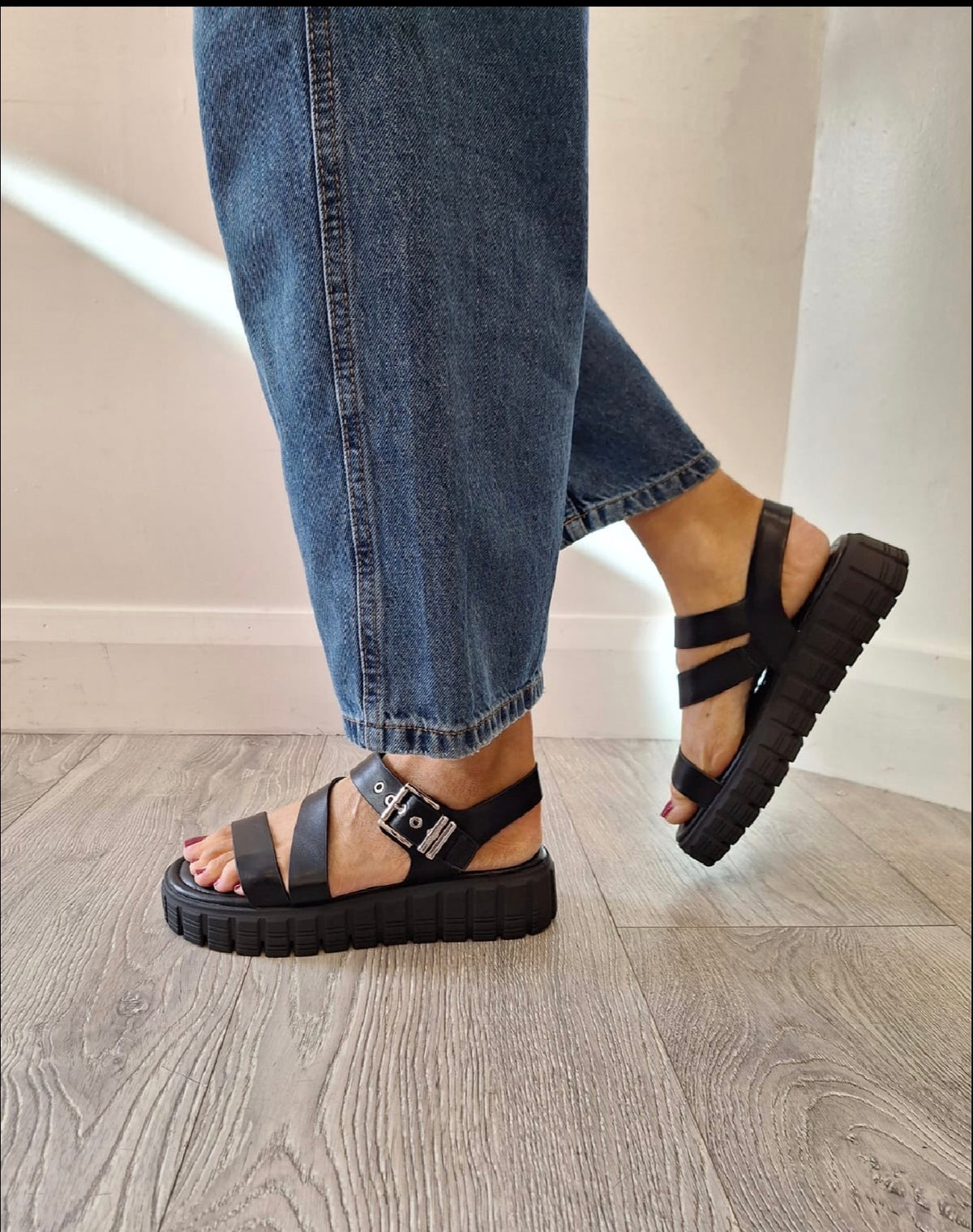 Tamaris - 28233 Black Gladiator Sandal