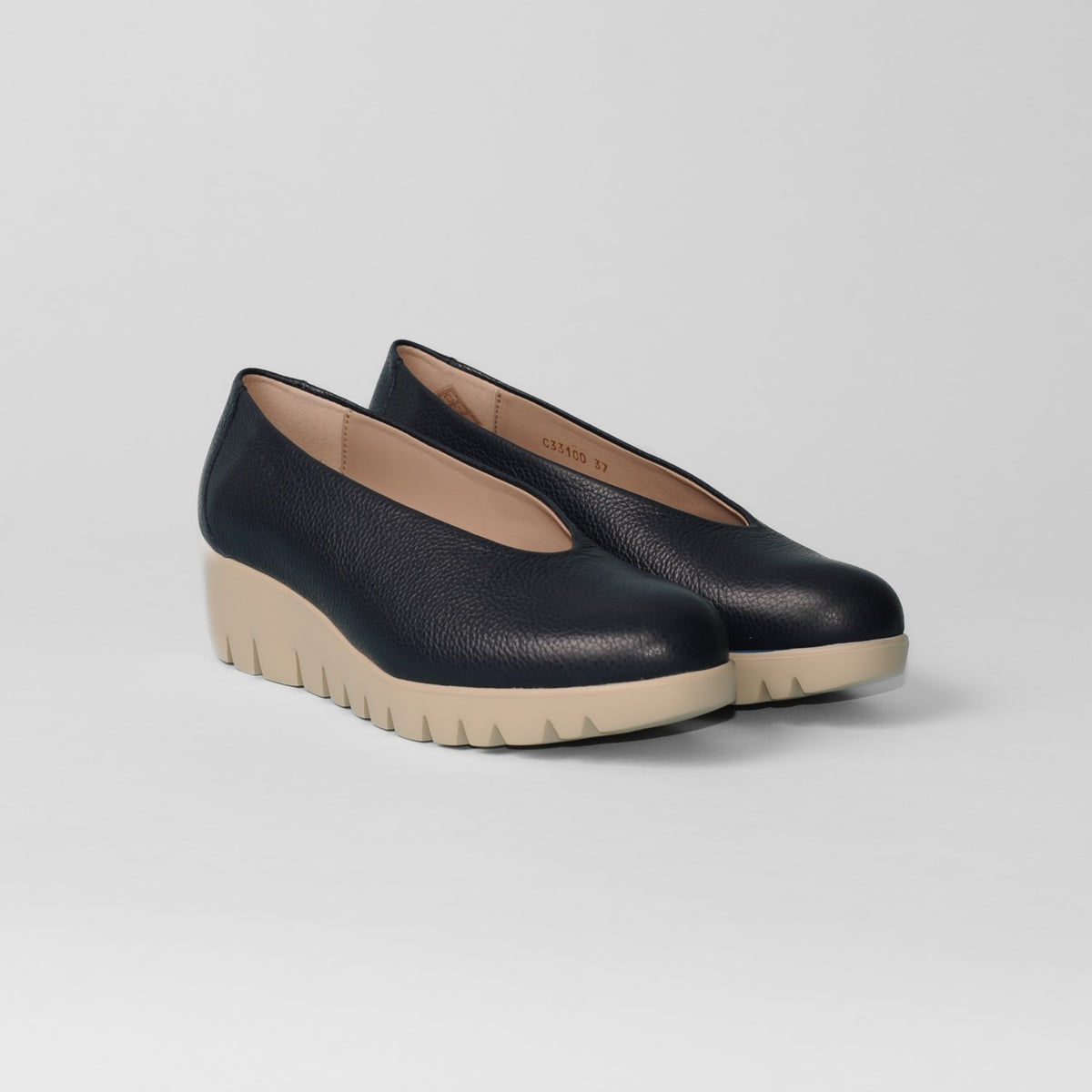 Wonders - C-33100 Navy “Fly” Wedge Shoe