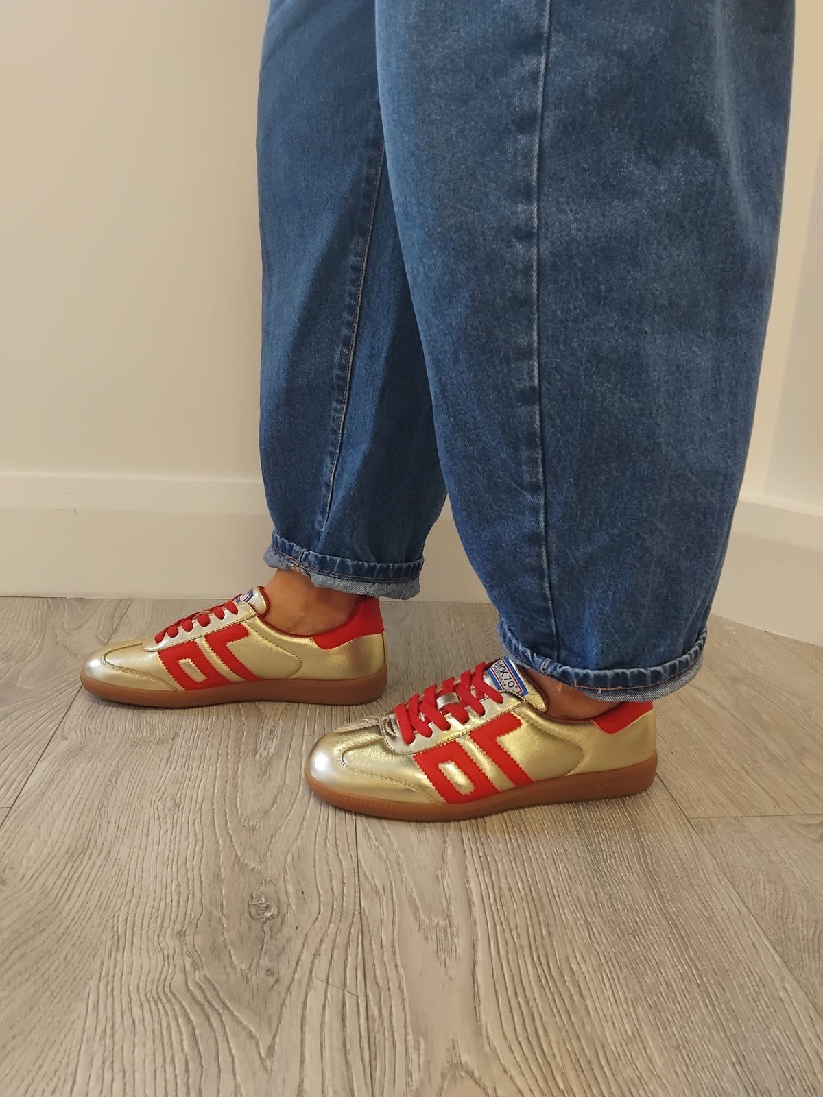 Back 70 - Cloud Gold and Red Trainer