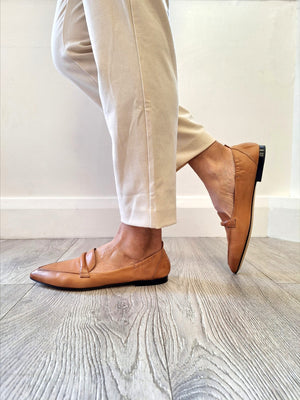 Pomme Dor - 1218 Tan Loafer