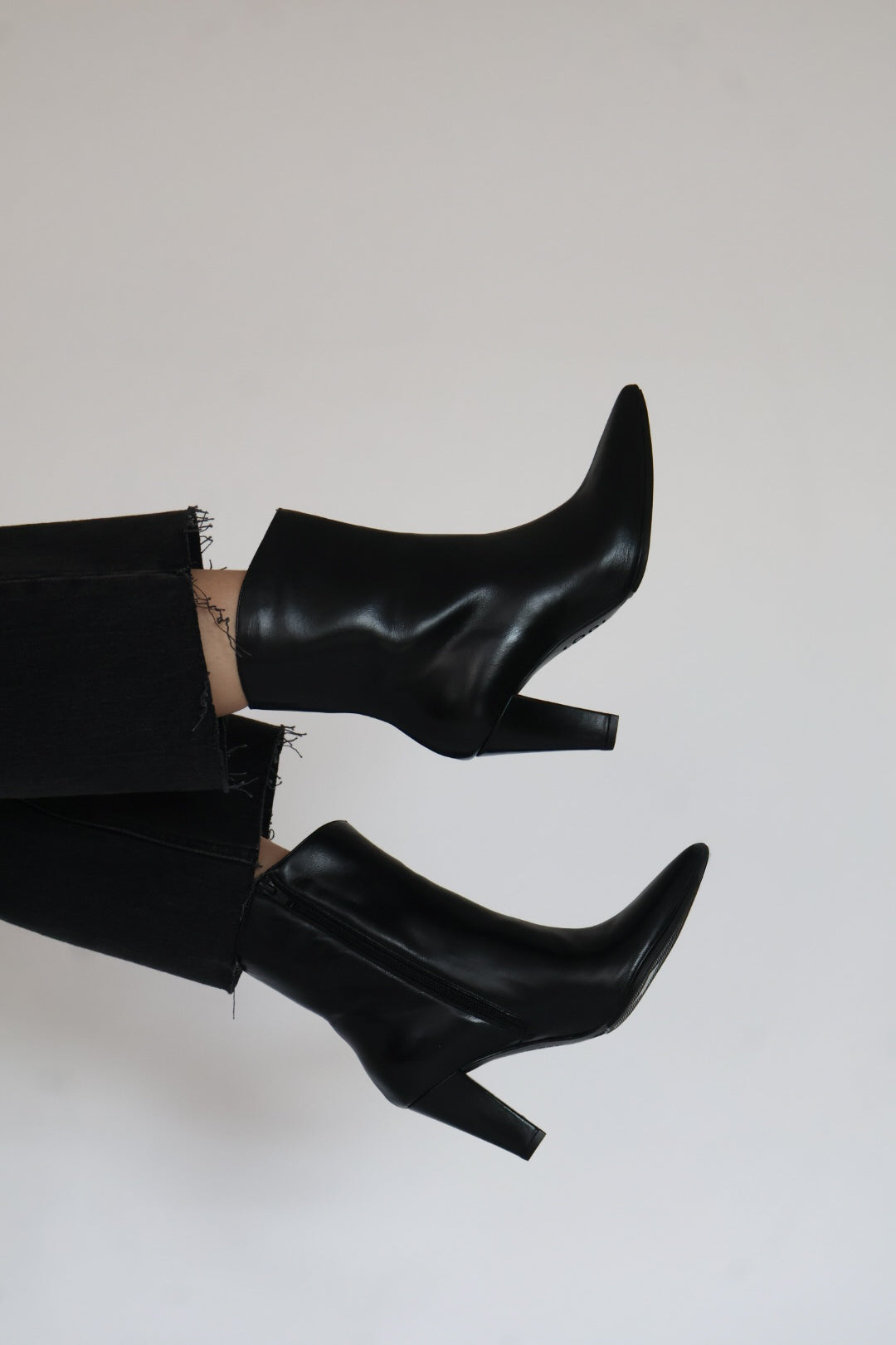 Lodi - Recis Black Ankle Boot