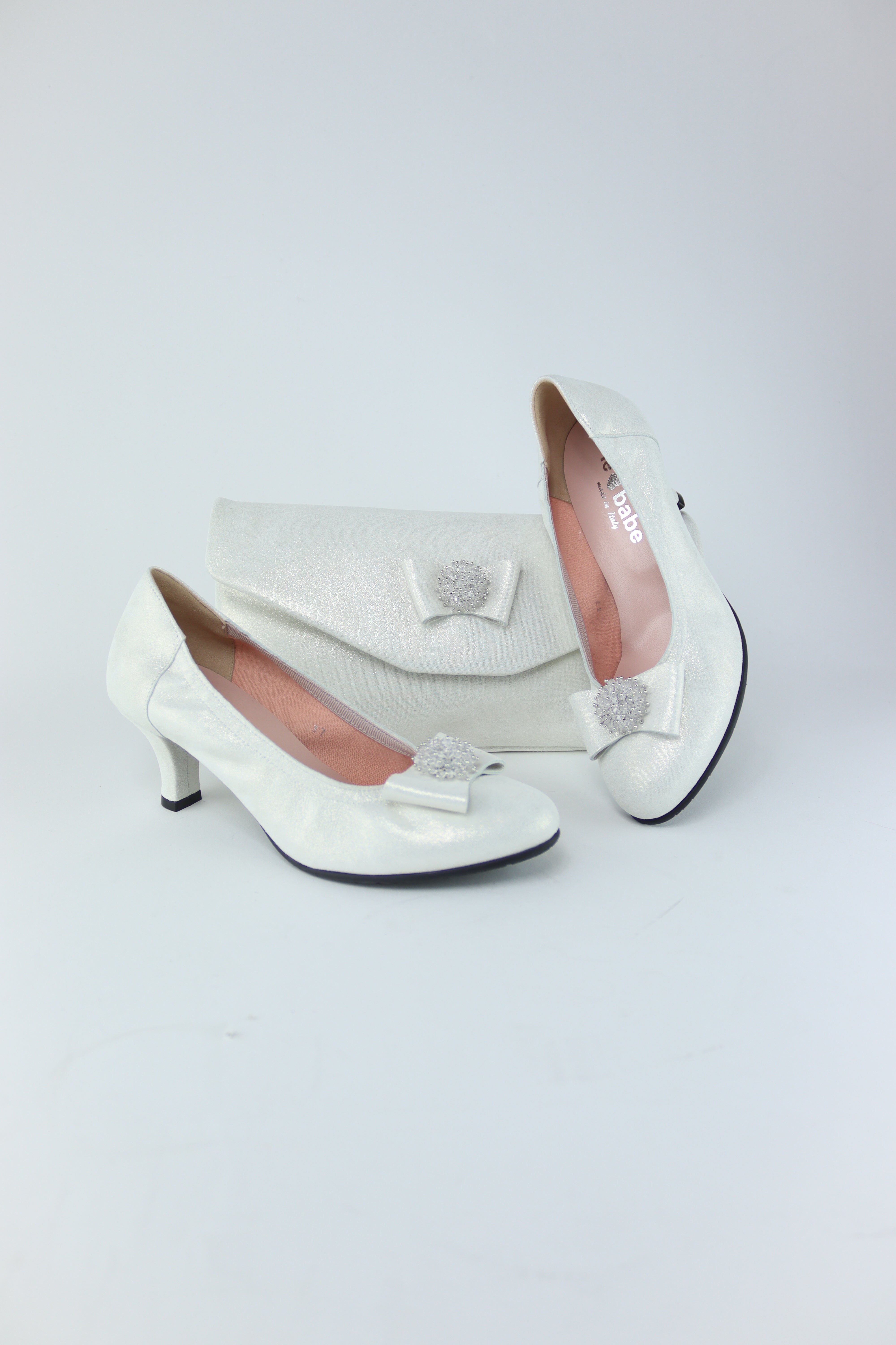 Le Babe - Boanna White/Silver Cluster Clutch Bag