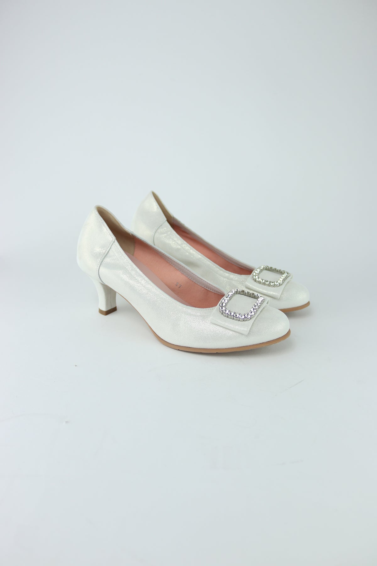 Le Babe - 3037 White/Silver Diamante Court Shoe