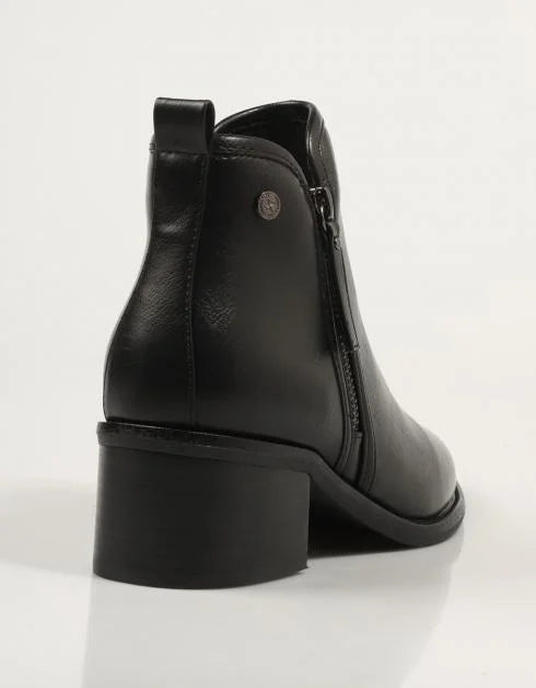 XTI - 143478 Black Ankle Boot with side zip