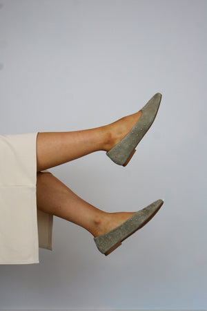 Alpe - 5558 Khaki Stud Pump