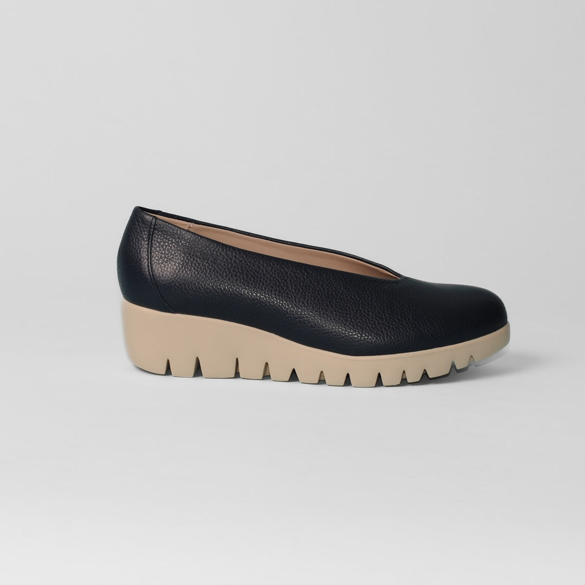 Wonders - C-33100 Navy “Fly” Wedge Shoe