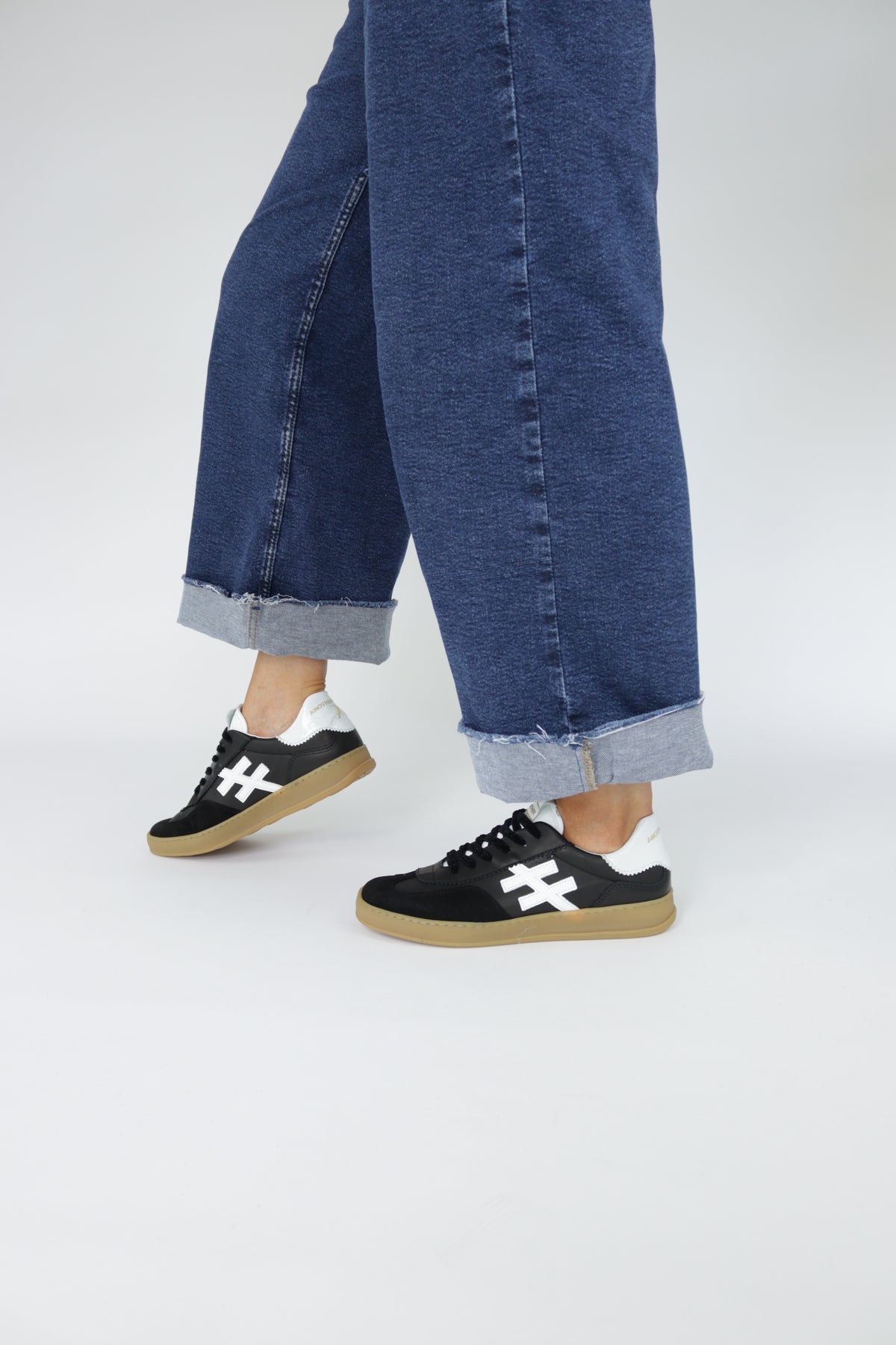 ANOTHER TREND - [Black] A032 Black & White Trainers