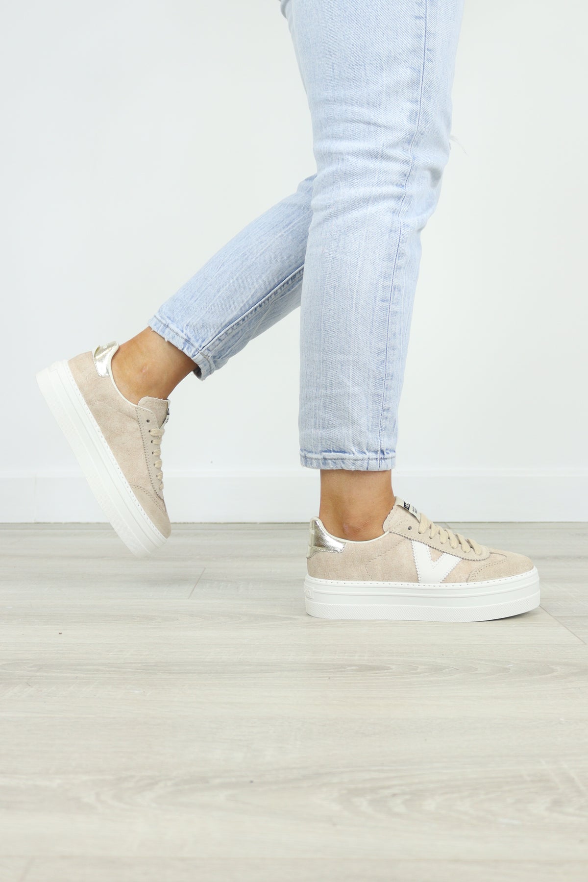 Victoria - 092181 Beige & Gold Shimmer Platform