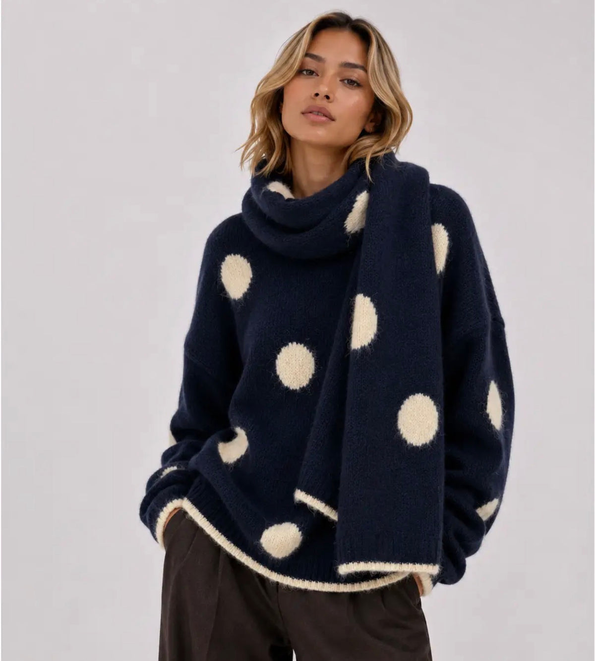 Anna - Navy Polkadot Knit Jumper