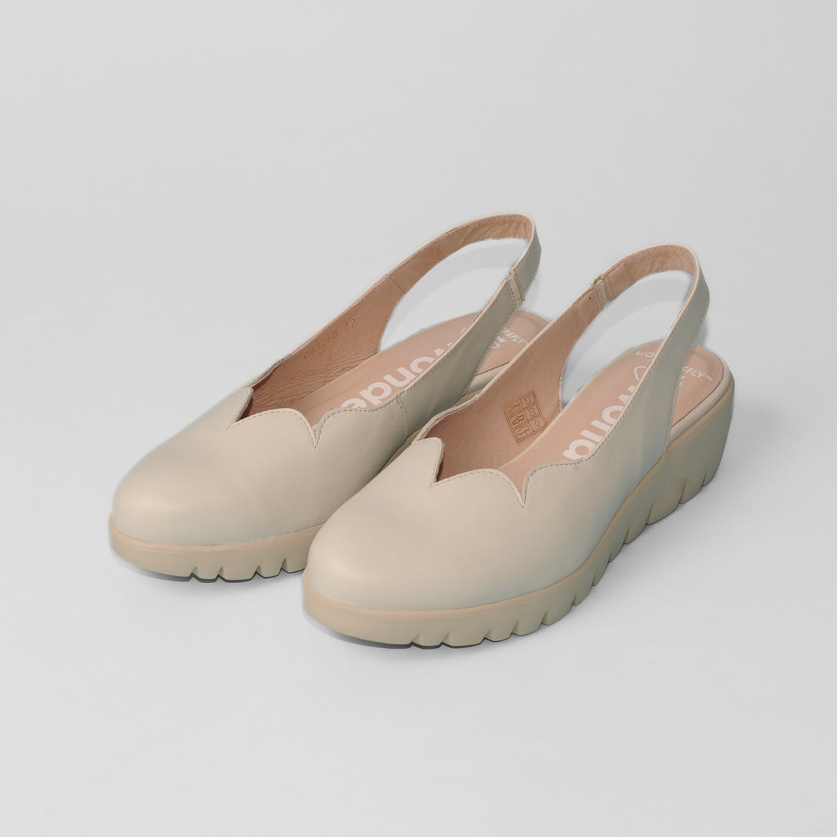 Wonders - C-33260 Ivory Wedge Slingback