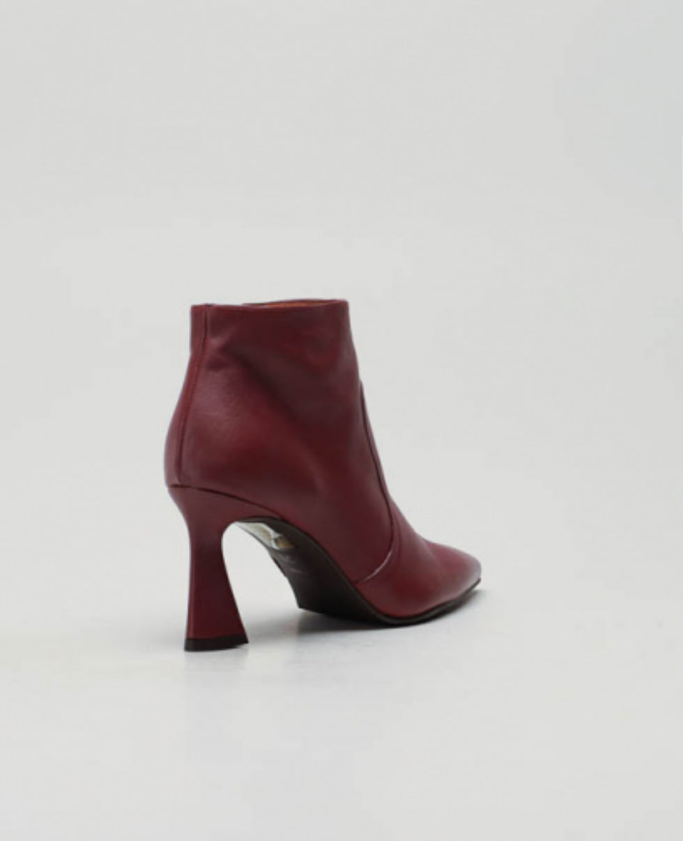 Lodi - Retis Burgundy Ankle Boot