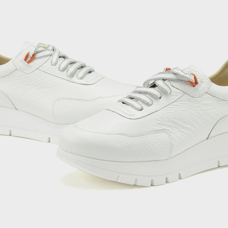 Jose Saenz - 2287 White Laced Trainer