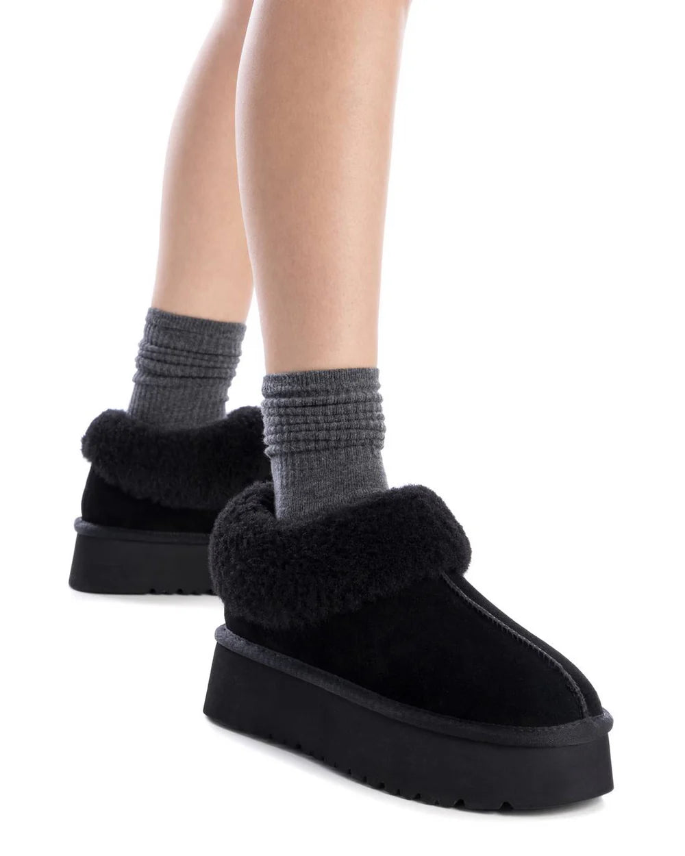Carmela - 162002 Black Ugg Boot