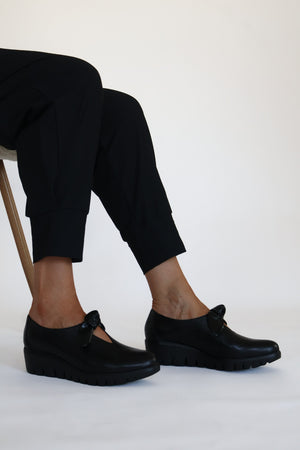 Wonders - C-33159 Black Bow Wedge Shoe