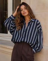 Anna - Navy/White Shirt