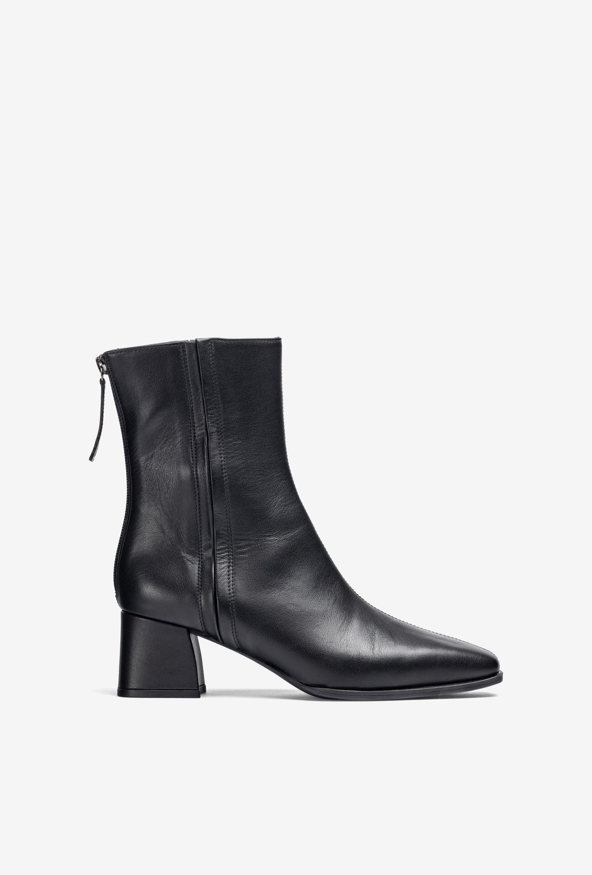 Unisa - Lucas Black Leather Ankle Boot