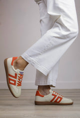 Back 70 - Cloud Cream/Orange Trainer