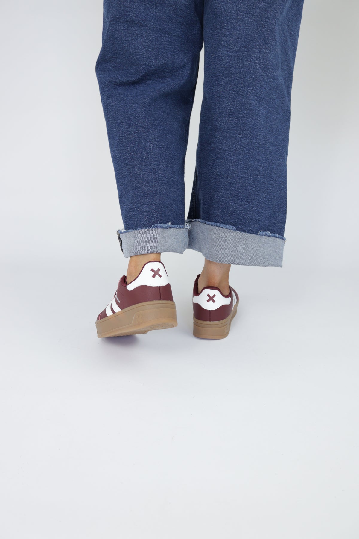 XTI - 144585 Burgundy Platform Trainer