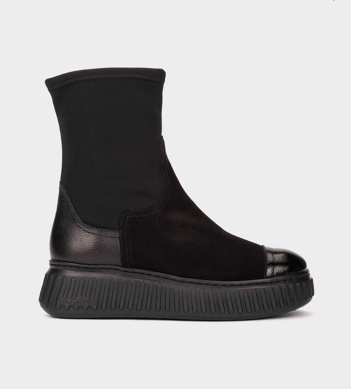 Wonders - A-5207 Black Flatform Ankle Boot