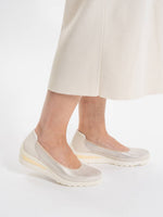 Ara - 50664 Gold Wedge Shoe