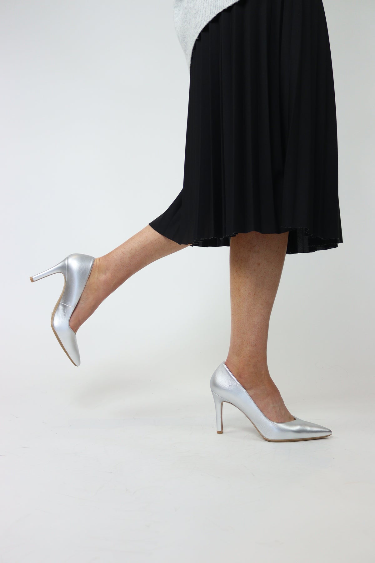 Lodi - Rabot Silver Leather Court Shoe