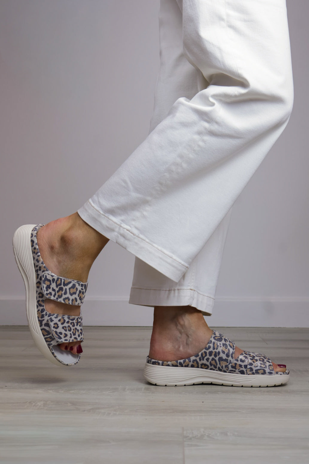 G Comfort - 8622 Leopard Slide