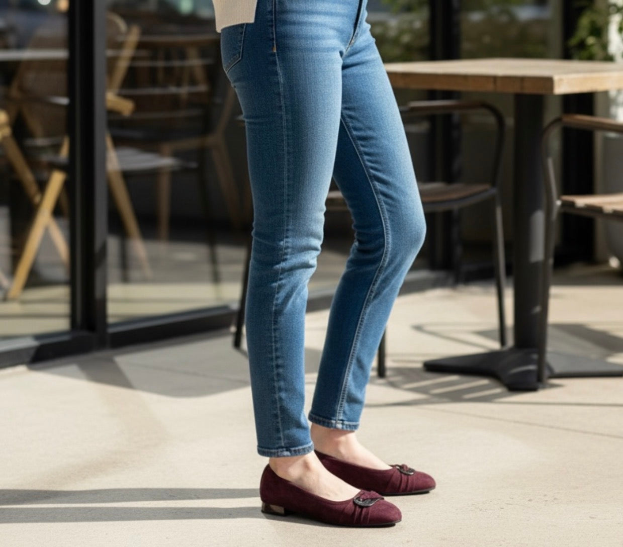 Caprice - 22105 Burgundy Pump
