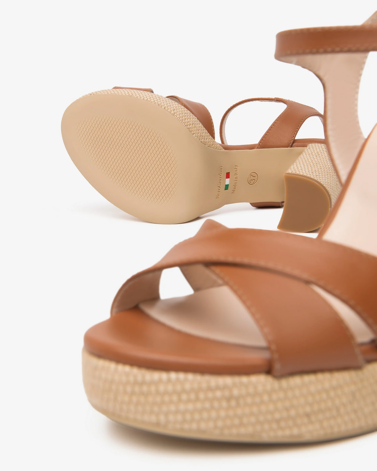 NeroGiardini - E815810 Tan Platform Sandal