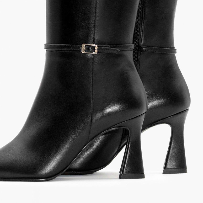 Lodi - Ralesa Black Knee High