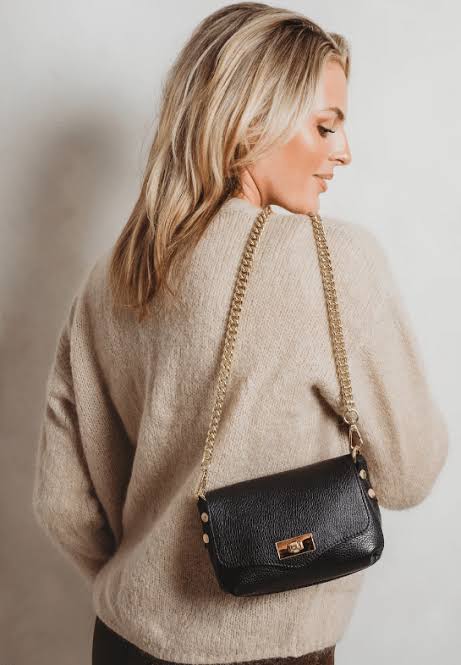 Elie Beaumont - Twist Clasp Black Bag