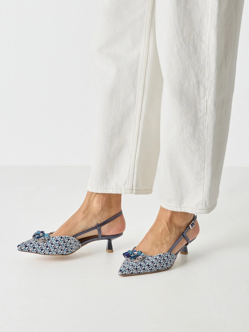 Tamaris - 29512 Navy & Cream Raffia Slingback