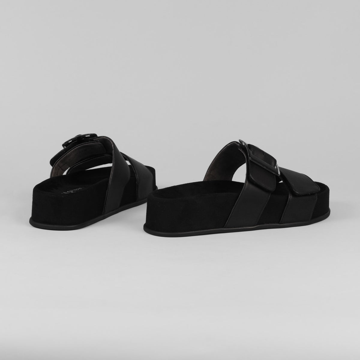 Paul Green - 6157 Black Platform Slide