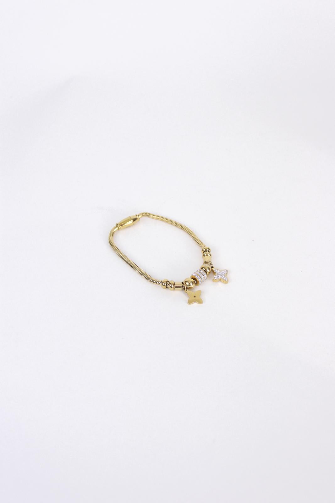 Karen Sampson - J11898 Gold Charm Bracelet