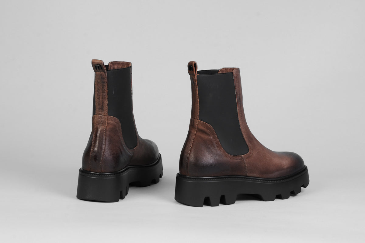 MJUS - Chocolate Chelsea Boot