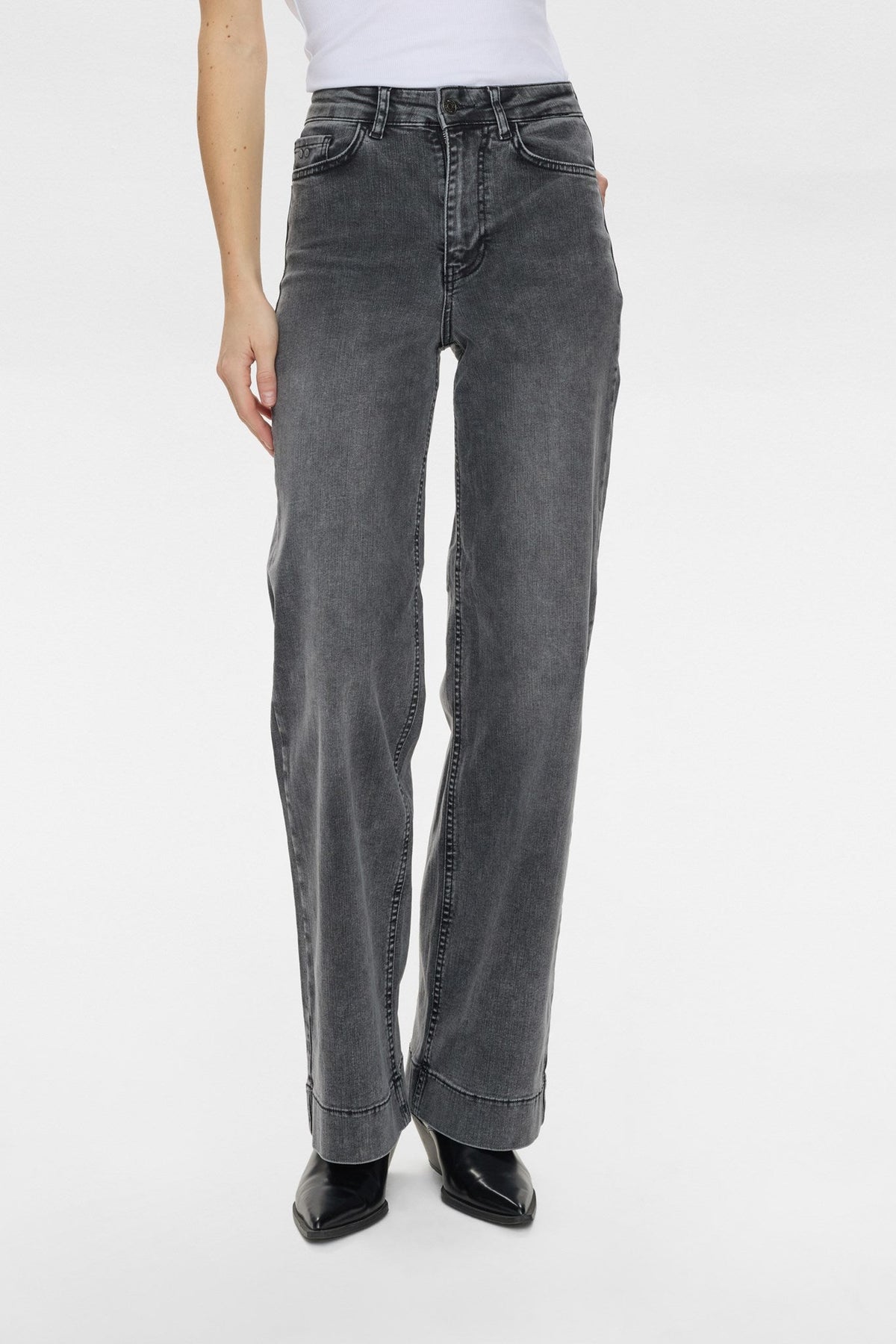 Numph - Nuparis Black Washed Jeans